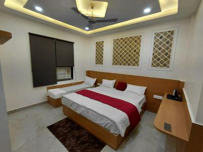 Hotel Divine Orchid