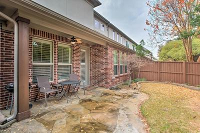 Gorgeous Plano Townhome w/ Patio & Grill!