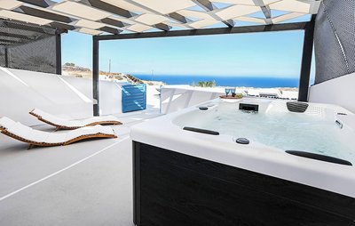 Aristofanis Sunrise Suite