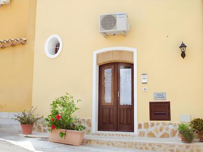 La Casa di Pietra tra Trapani e Palermo