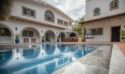 A Villa San Juan Bed & Breakfast