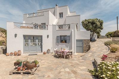villa argo naxos