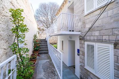 Apartman Debos