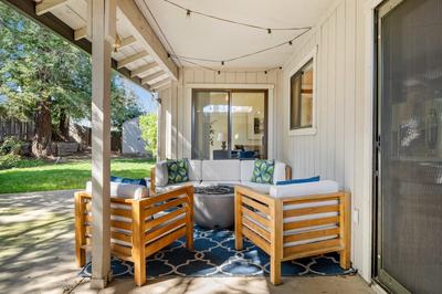 Delightful Home w Fireplace Patio Fire Pit