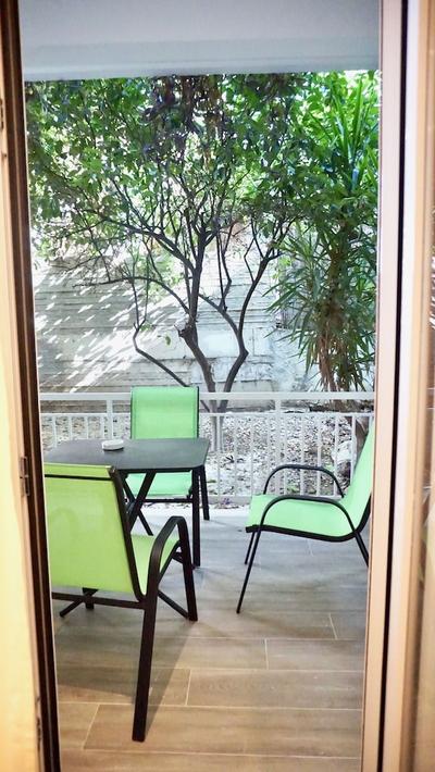 Spacious Peaceful Studio with Garden Patio