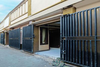 SPOT ON 91783 Urban Syariah ResidenceNearGOR Pandawa Lima