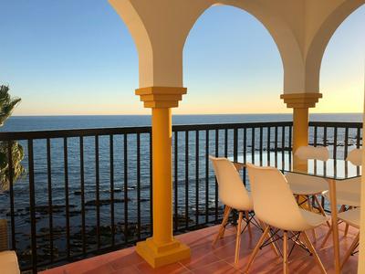 Apartment on the beachfront