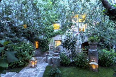 Corte della Maestà Antiche Residenze