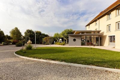 Logis Hostellerie St Germain