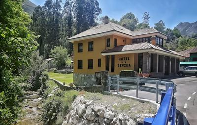 Hotel Benzúa