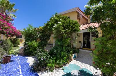 Sunflower Villa Studios by CMD