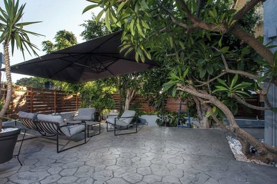 Villa Lilienne - Tranquil Escape With Private Garden Balcony