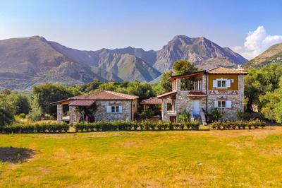 Siar The Large Villa