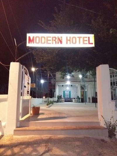 Modern Hotel Falougha