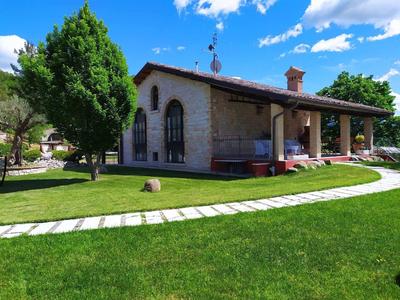 Family Cottage in Cagli With Pool