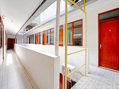 OYO 90840 Teratai Residence