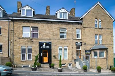 Snooze Apartments Flat 55