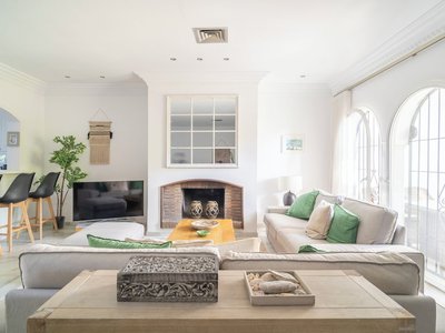 Sanders Beach - Stunning Villa Near Puerto Banus