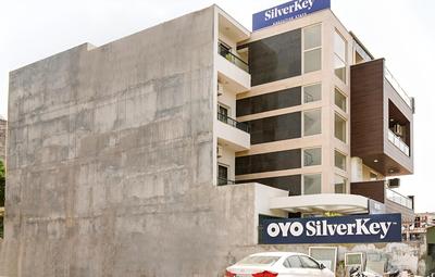 OYO 20024 SilverKey Golf Course Road