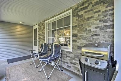 Quiet New York Retreat < 7 Miles to Skiing!