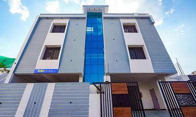 Fabhotel Midnight Inn