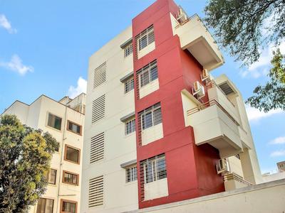 OYO 12042 Green Olives Apartments