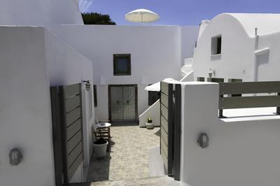 Ayoba Santorini
