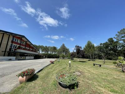 Logis Hôtel Paris-Madrid