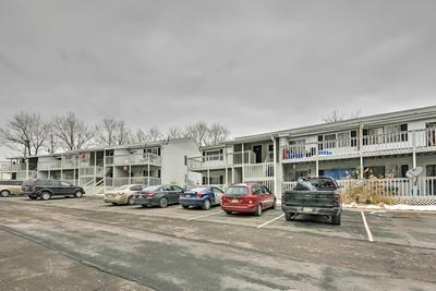 Near Mt Airy Casino: Mount Pocono Condo w/ Balcony