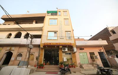 OYO 24220 HOTEL JAI AMBAY INTERNATIONAL