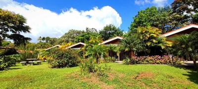 Lake Gardens Arenal Villas