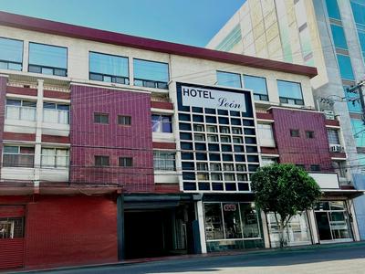 Hotel León