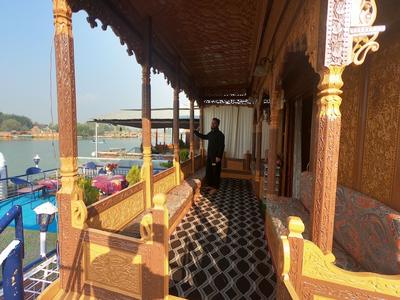 Goona palace houseboats