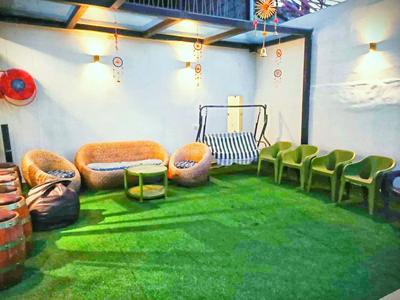 The Clock Tower Rooms & Cafe