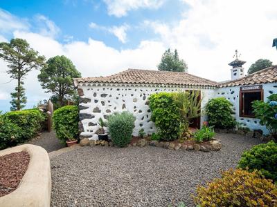 Authentic Holiday Home Full of Character, With Lots of Privacy and Stunning View