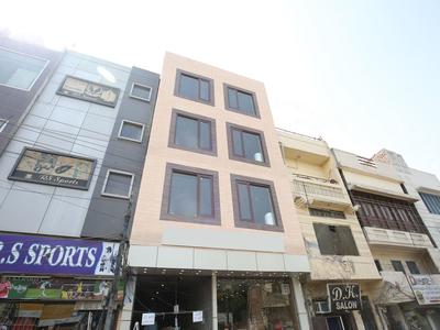 OYO 15863 Hotel Royal Vij