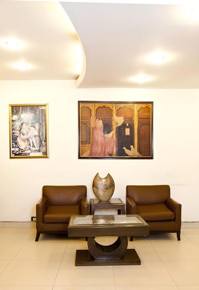 OYO 358 Hotel Golden Leaf