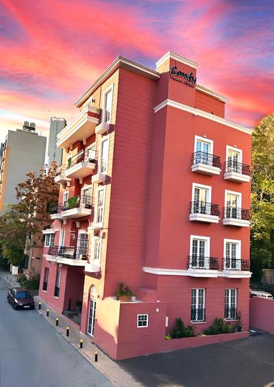 COMFY APART HOTEL