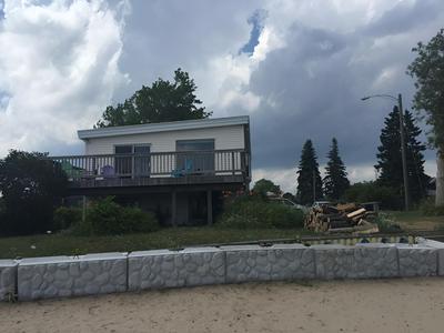 Waters Edge Motel