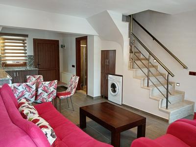 Dolphin Apart & Hotel