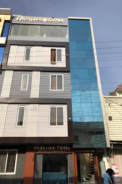 Hotel Frontier Royal