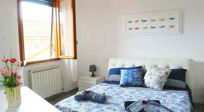 Apartment in Liguria With Side sea Views
