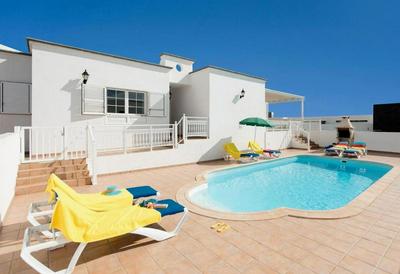 Villa Diama With 3 Bedrooms and 2 Bathrooms