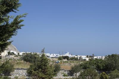 Birds Villa Apartments with Heated Pool - Including Car and Breakfast