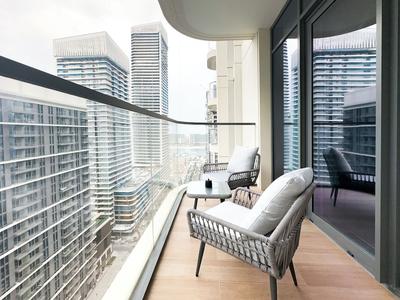 Beachfront 1BR in Marina