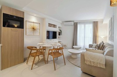 Chic 2br/4p Apartment - Saint-tropez Lices
