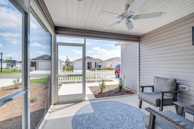 Pool Access, Patio & Grill: Sunny Florida Escape!