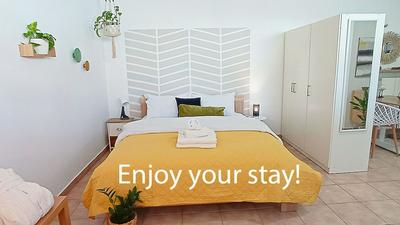 Relaxing Studio Apt 1 min to Highway Parking