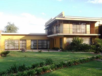 Nomndeni Lodge Zamabhele