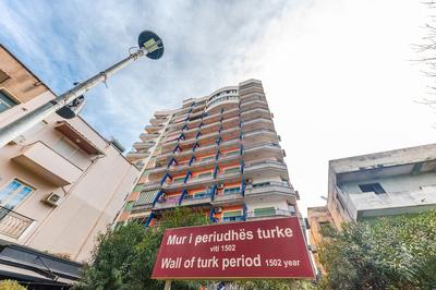 Central Main Square Apartment
